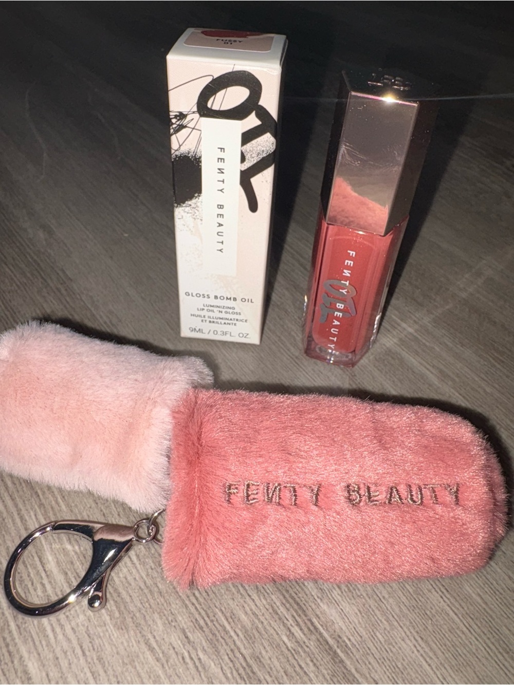 Fenty - Picture 2 of 5